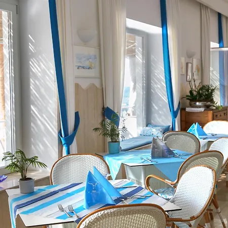Aurora 3* Sperlonga