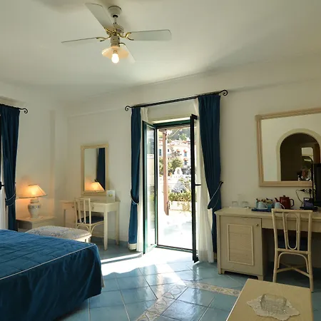 Aurora Hotel Sperlonga