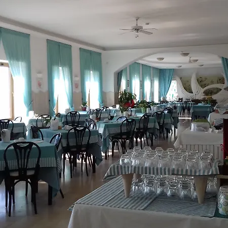 Aurora 3* Sperlonga