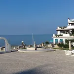 오로라 3*