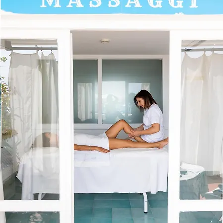 ホテル Aurora スペルロンガ