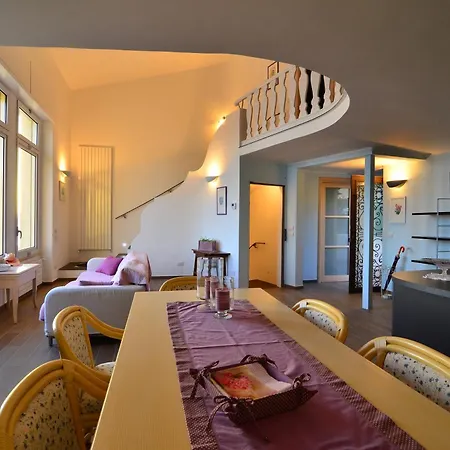 Aurora Hotel 3*