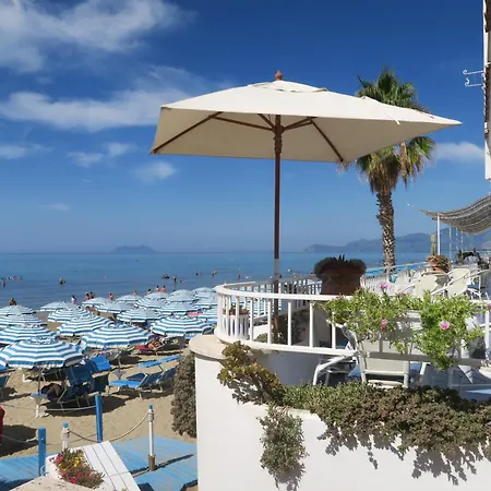 Aurora 3* Sperlonga