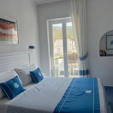 Aurora 3* Sperlonga