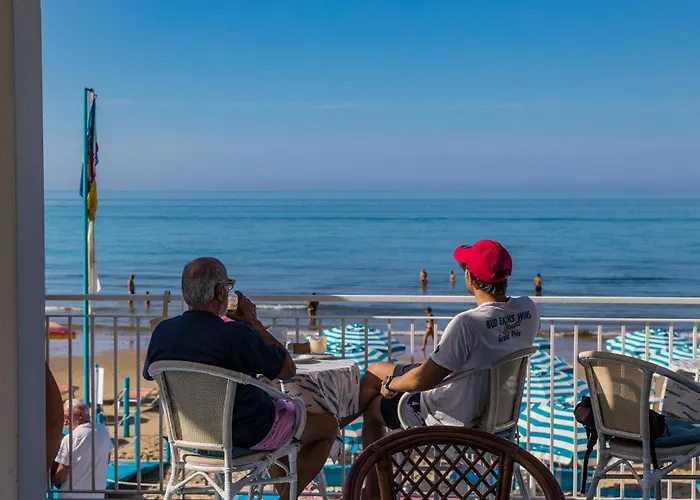 Hotel Aurora 3*