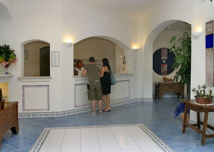 Aurora Hotel 3*
